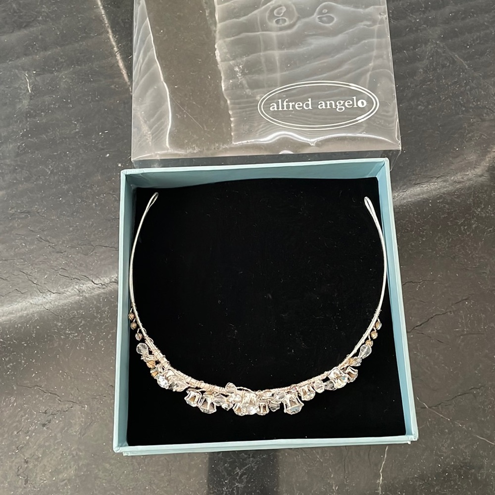Alfred Angelo Tiara